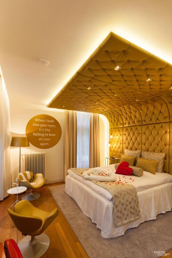 Honeymoon Suite,1419739161:JPEG