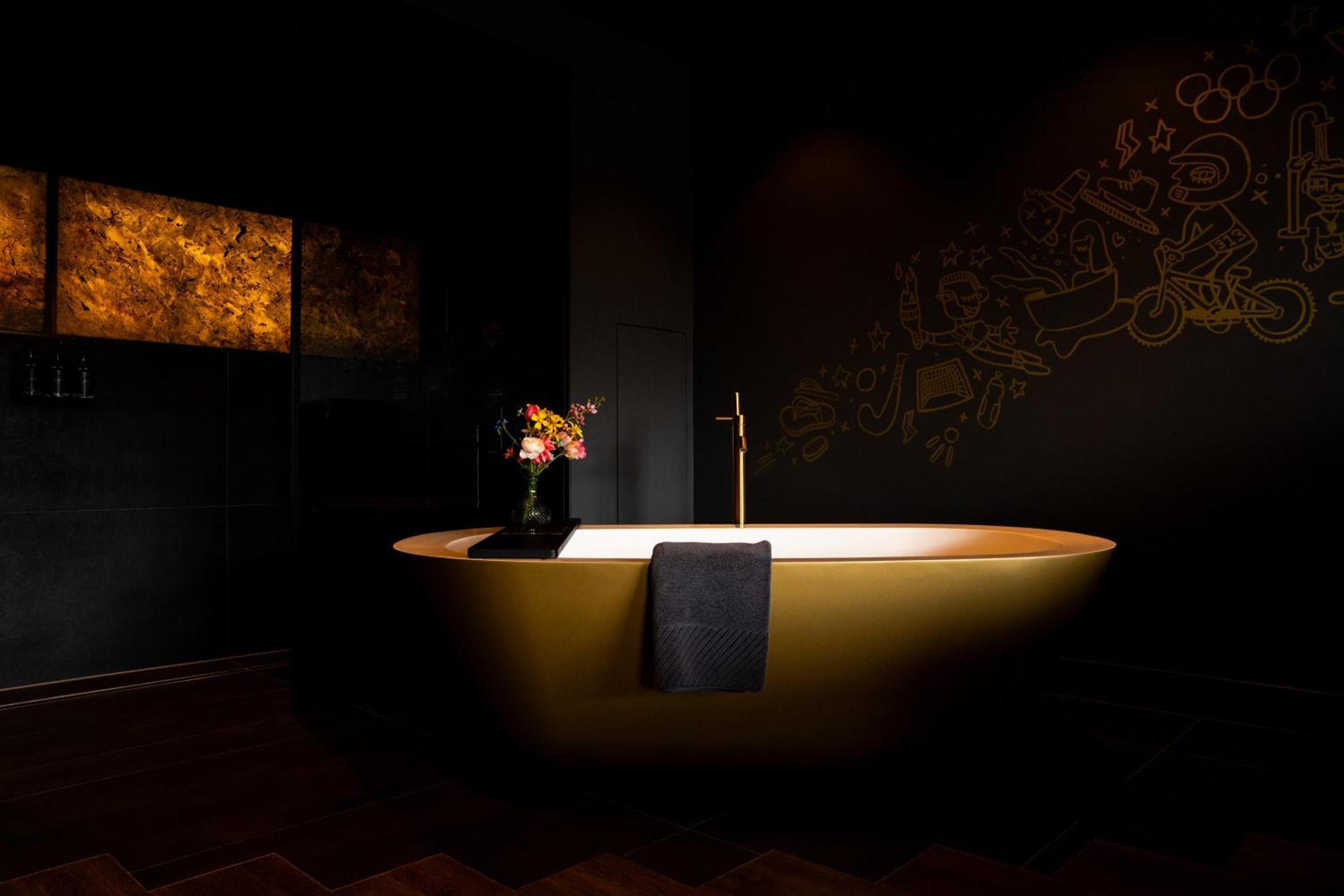 Superior King Suite